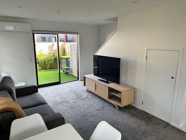 Fully furnished, 1 bed, 1 bath townhouse