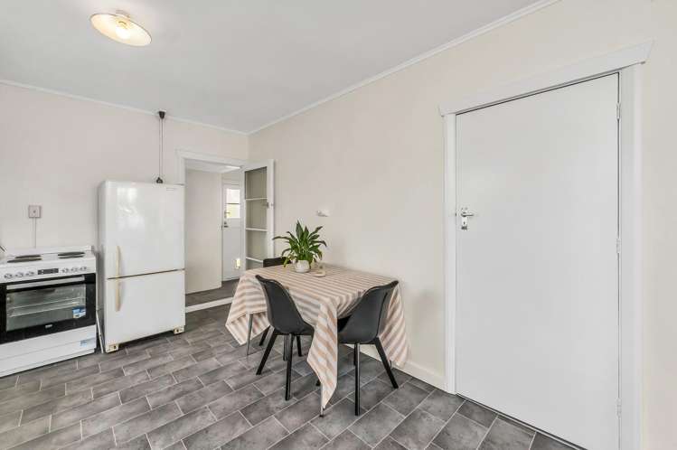 39 Leeston and Lake Road Leeston_6