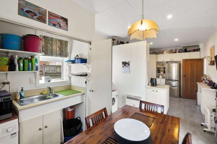 36 Achilles Street Burwood_9