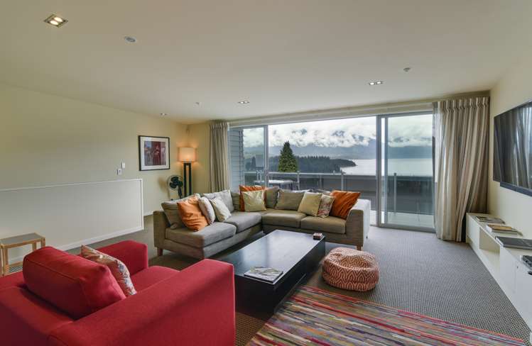 7/51 Thompson Street Queenstown_2