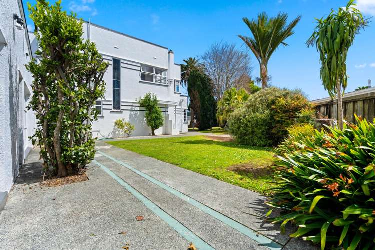 70 Kamo Road Kensington_24