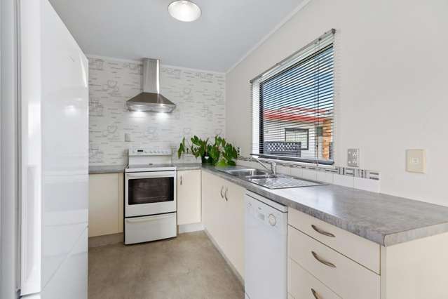 128F Sixteenth Avenue Avenues_3