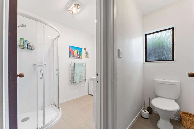 38 Scott Road Stanmore Bay_12