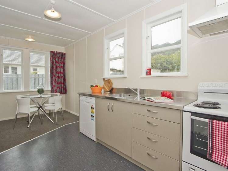 1 Newcombe Street Naenae_5