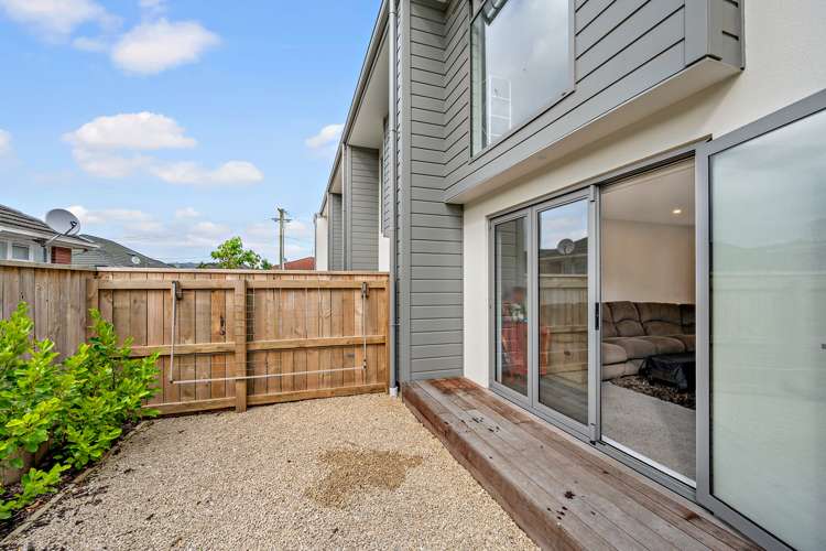 2/5 Taine Street Taita_12