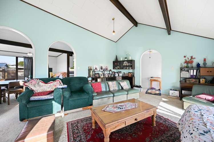 8 Elmwood Crescent Pukete_5