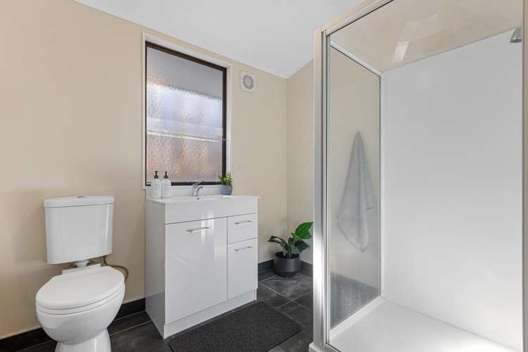 2B Baycroft Avenue Parkvale_9