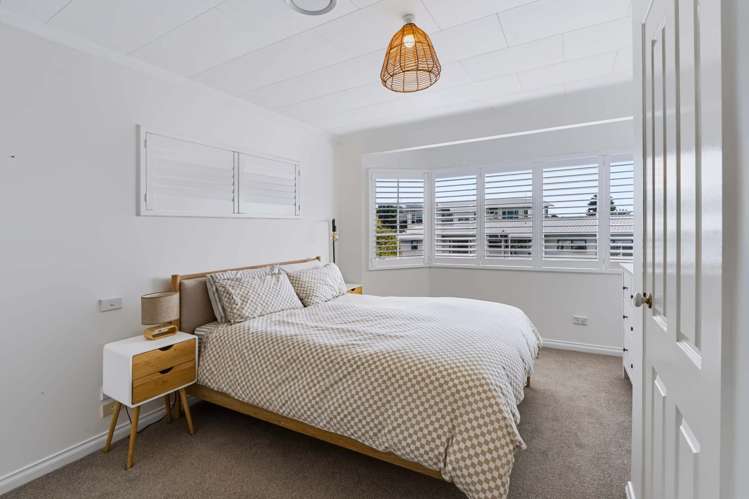 24 Culzean Grove Bell Block_16