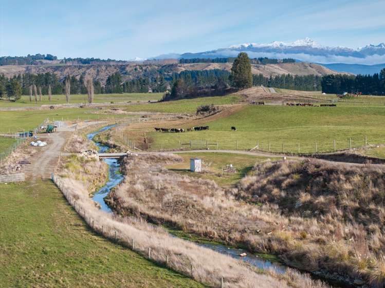 1701 Te Anau Mossburn Highway Hillside_11