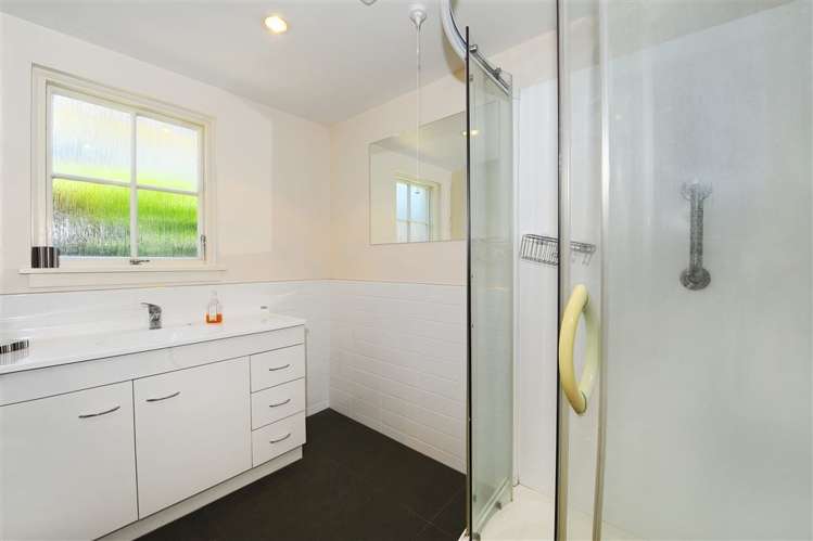 39 Allard Street Edgeware_10