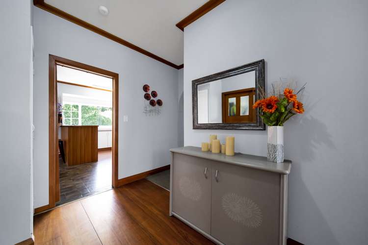 891 Bird Road Stratford_3