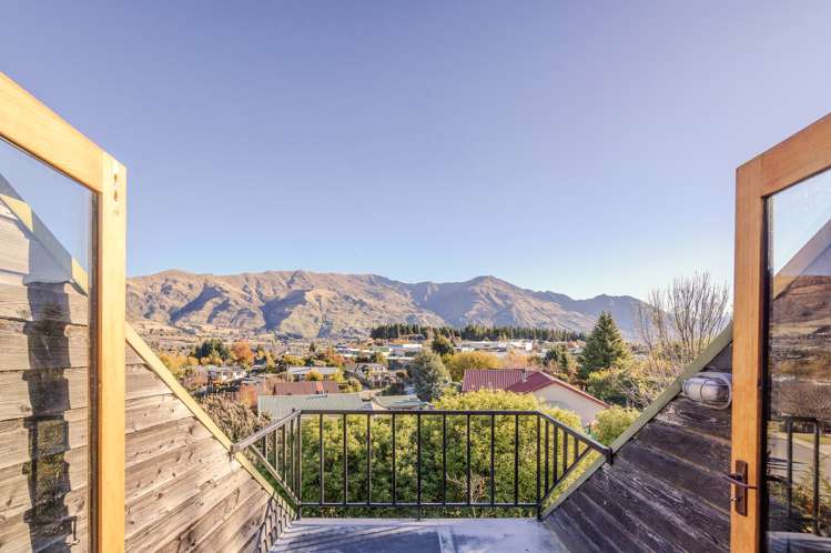 21 Mount Iron Drive Wanaka_13