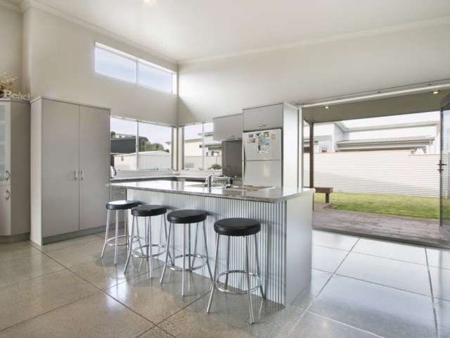 3 Surfers Avenue Waihi Beach_1