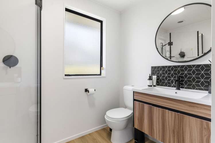 2/63a Colwill Road Massey_17