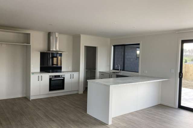 38 Acacia Avenue Kihikihi_1