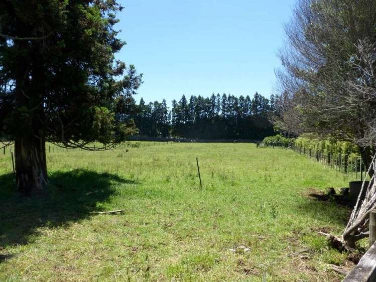 50 Cemetery Road Maunu_3