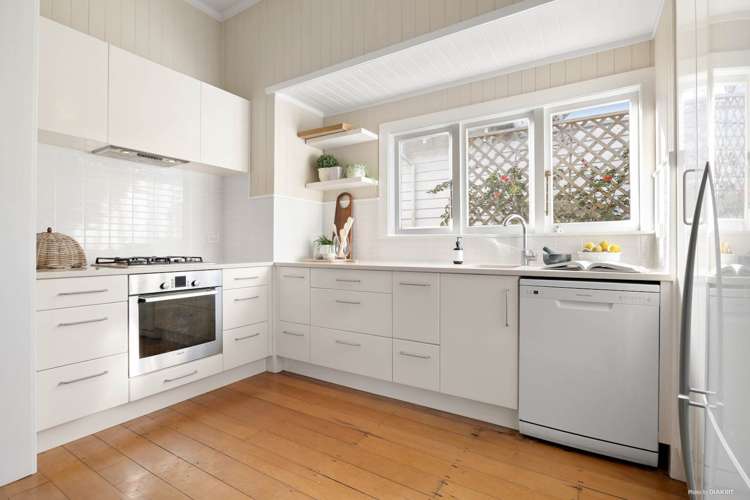 22 Kingsway Avenue Sandringham_10