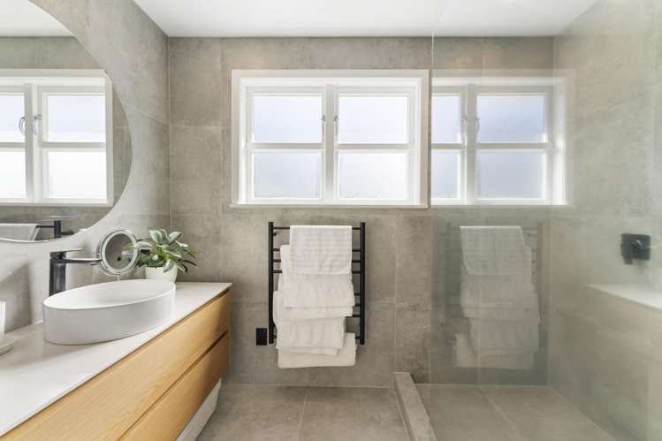 21 Lowtherhurst Road Massey_7