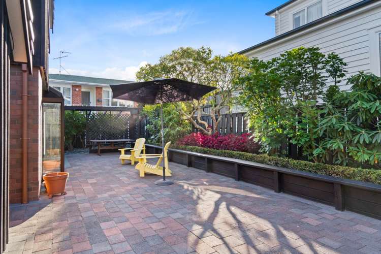 2/1 Penzance Road Mairangi Bay_14