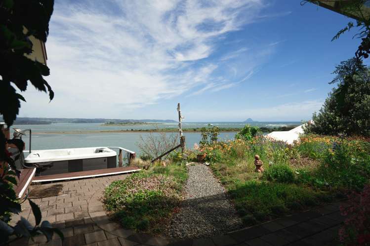 11 and 11A Kuaka Lane Ohiwa_16