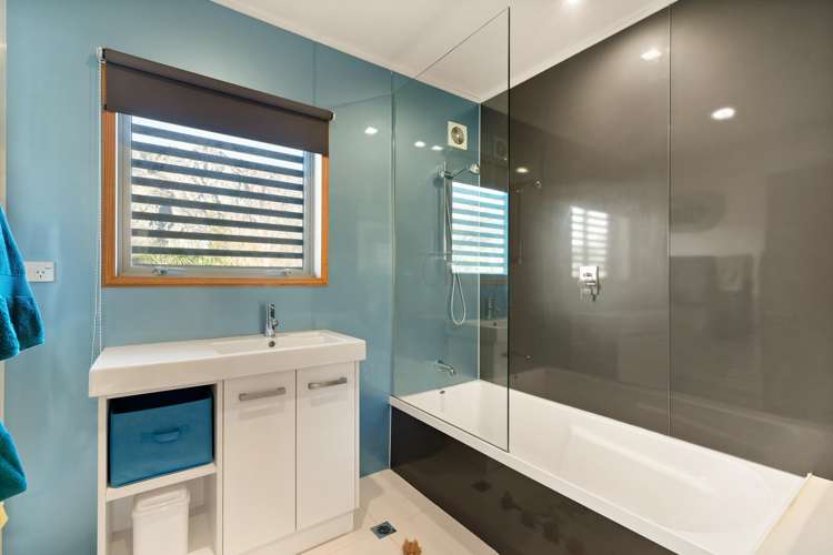 2 Morning Star Terrace Arthurs Point_16