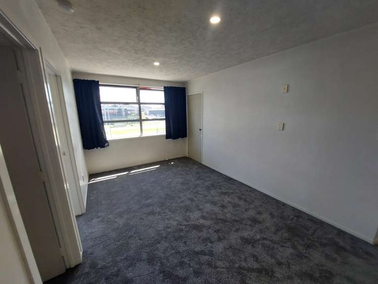 100G Wiri Station Road_0