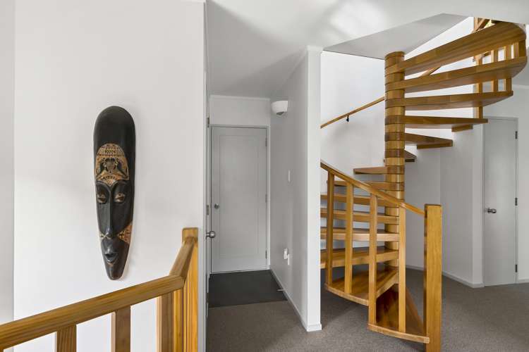 32 Walter Road Lowry Bay_8