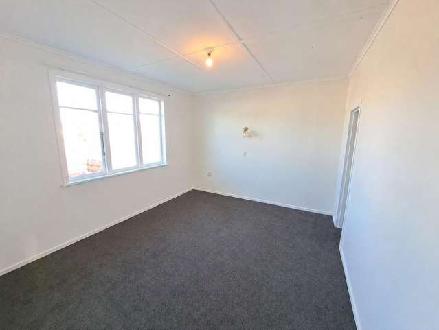 84 Ngamotu Road Spotswood_3