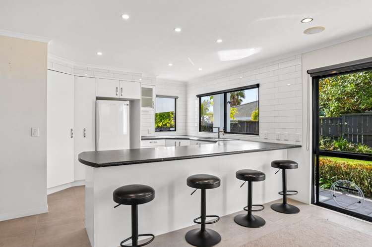 8 Hobie Court West Harbour_8