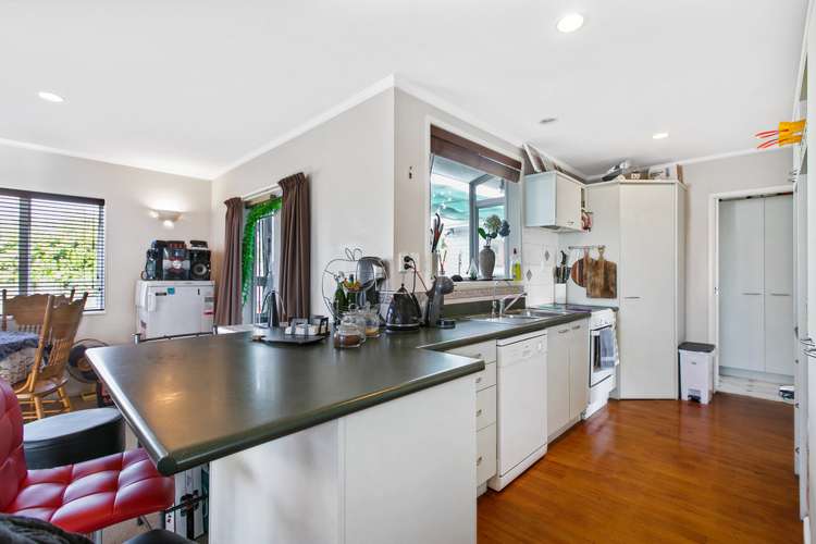 37 Jaemont Avenue Te Atatu South_6