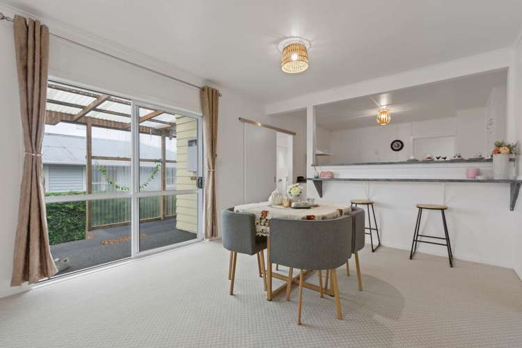 21 Elliott Crescent Owhata_2