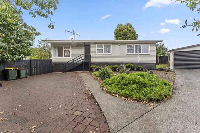 7 Rainbow Place Wattle Downs_1