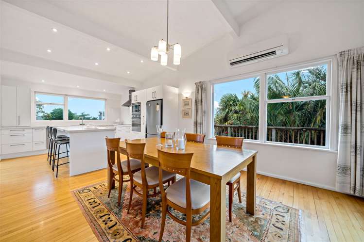 17 Edgerton Road Te Atatu Peninsula_6