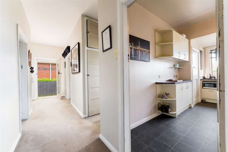 129 Riselaw Road Calton Hill_11