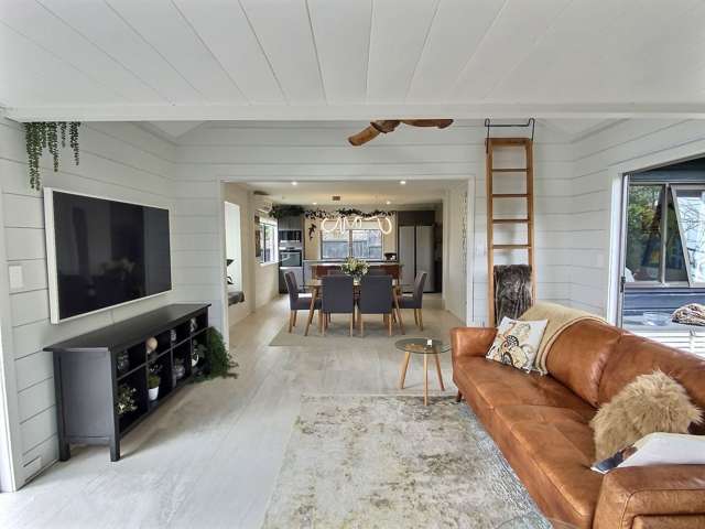 Charming Devonport Villa with Garden