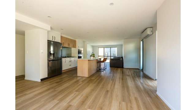 34 Seafarer Cres Stanmore Bay_3