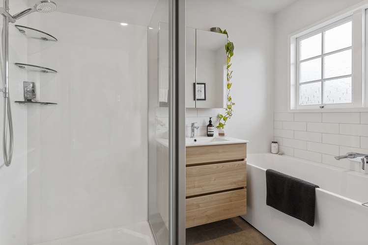 4/8 Bay Road Saint Heliers_11