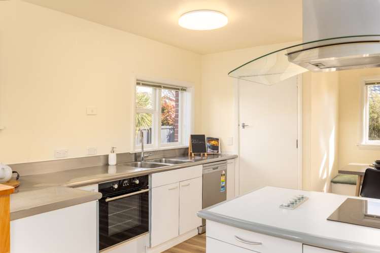 355 Pages Road Aranui_2