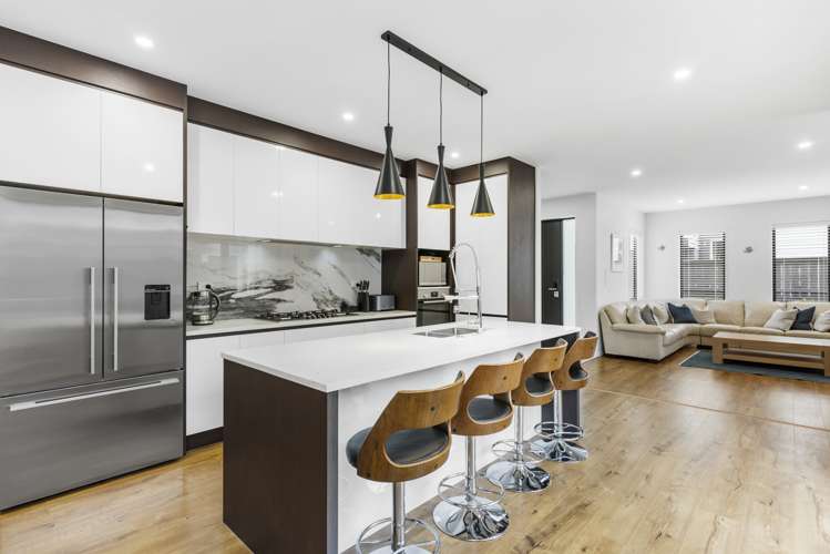 6a Hostel Access Road Eastern Beach_12