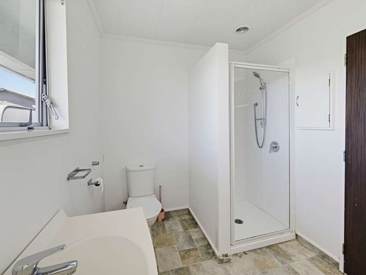 2/902 Dufferin Street Akina_18