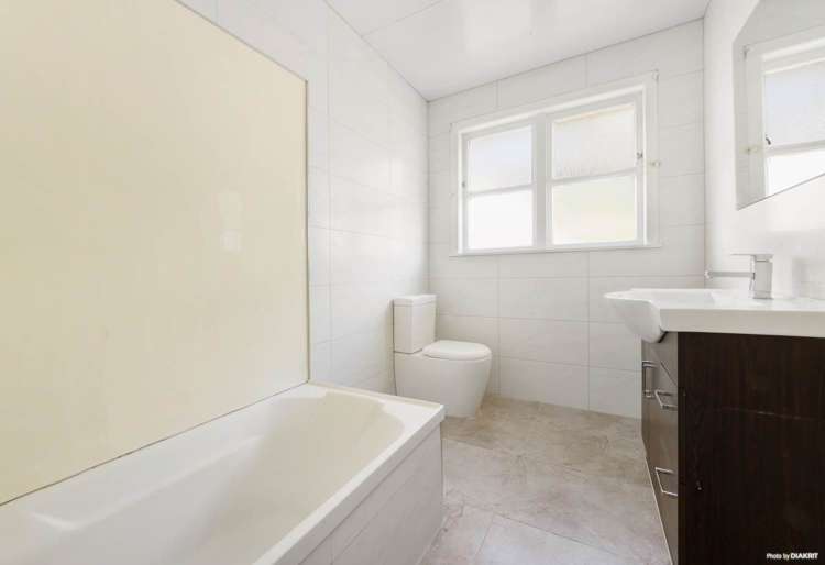 48 Kinross Street Blockhouse Bay_10