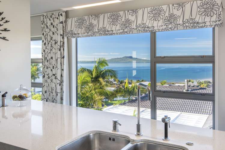 62 Seaview Road Castor Bay_7