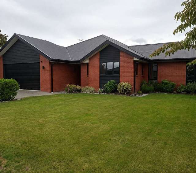 Beautiful Modern 3 bedroom home with Office