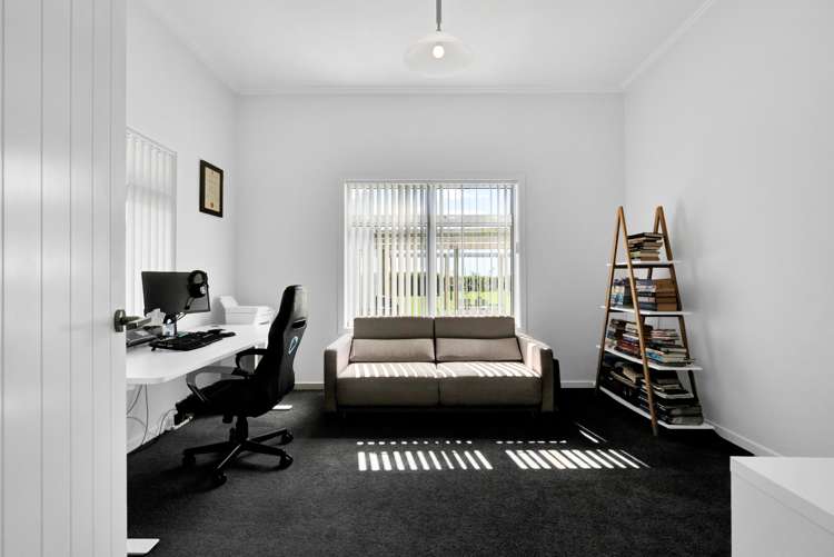 2 Snell Road Tikorangi_19