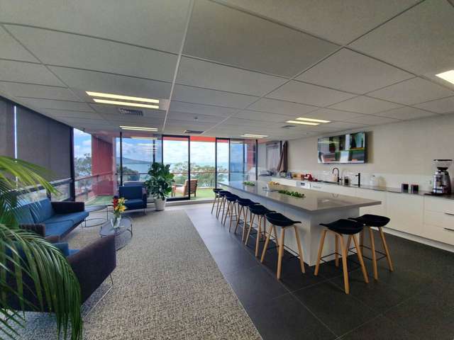 3/159 Hurstmere Road Takapuna_1