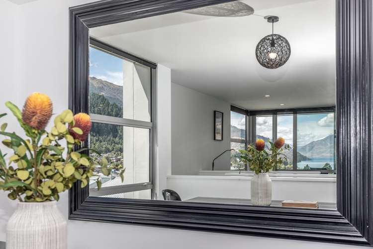 12/60 Hallenstein Street Queenstown_6