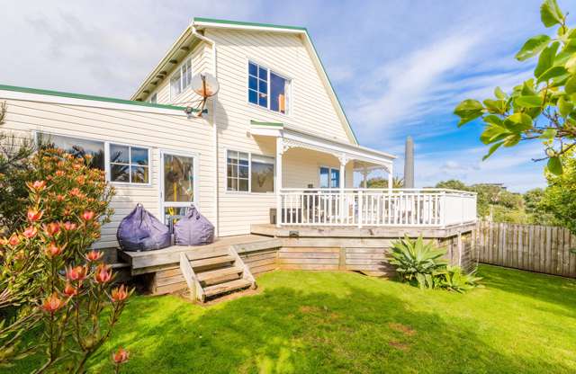 4 Edwin Mitchelson Road Muriwai_1