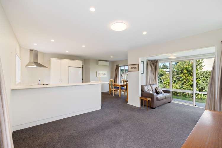 2b Hilton Drive Amberley_6