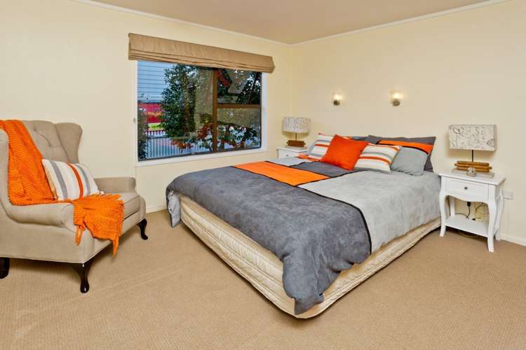 2/12 Esmonde Road Takapuna_11