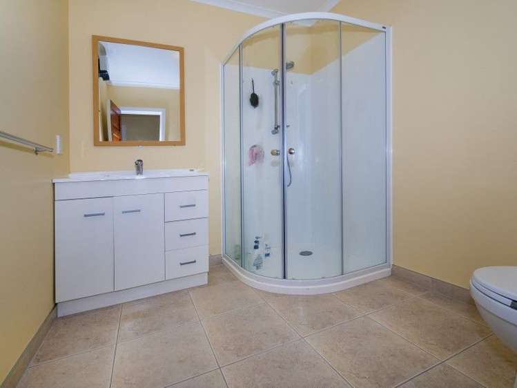 10 Pringle Street Taita_15